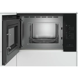 Микроволновая печь Bosch Serie 4 BFL520MB0 Black